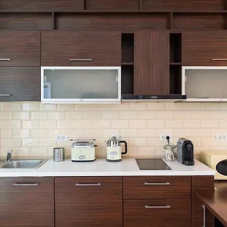 Rezident Apartamento *