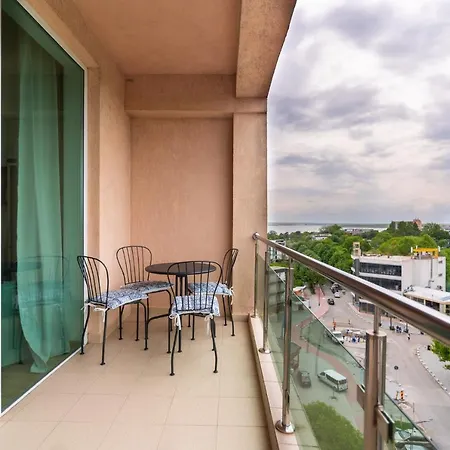 Apartment Rezident