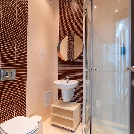 Rezident Apartamento *