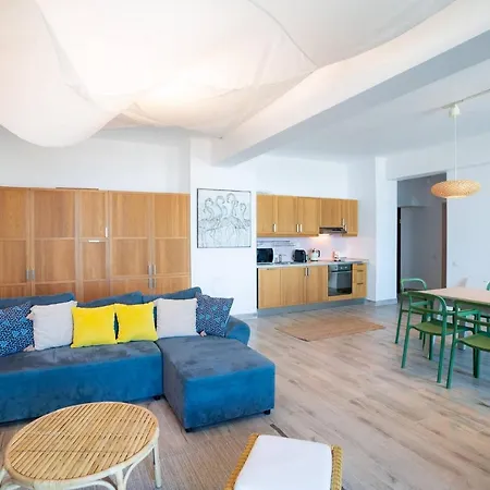 Rezident Apartment *