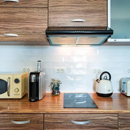 Rezident Apartment *