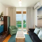 Rezident Apartment