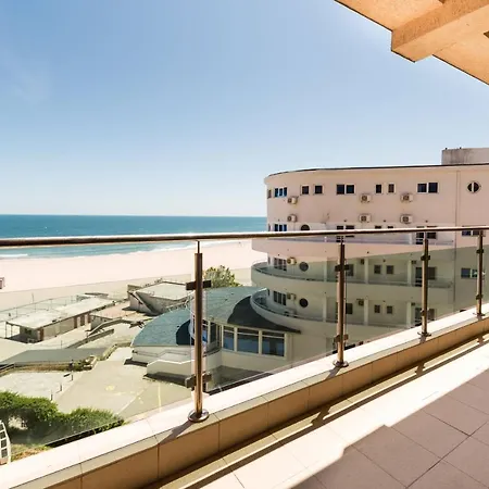 Rezident Apartament *